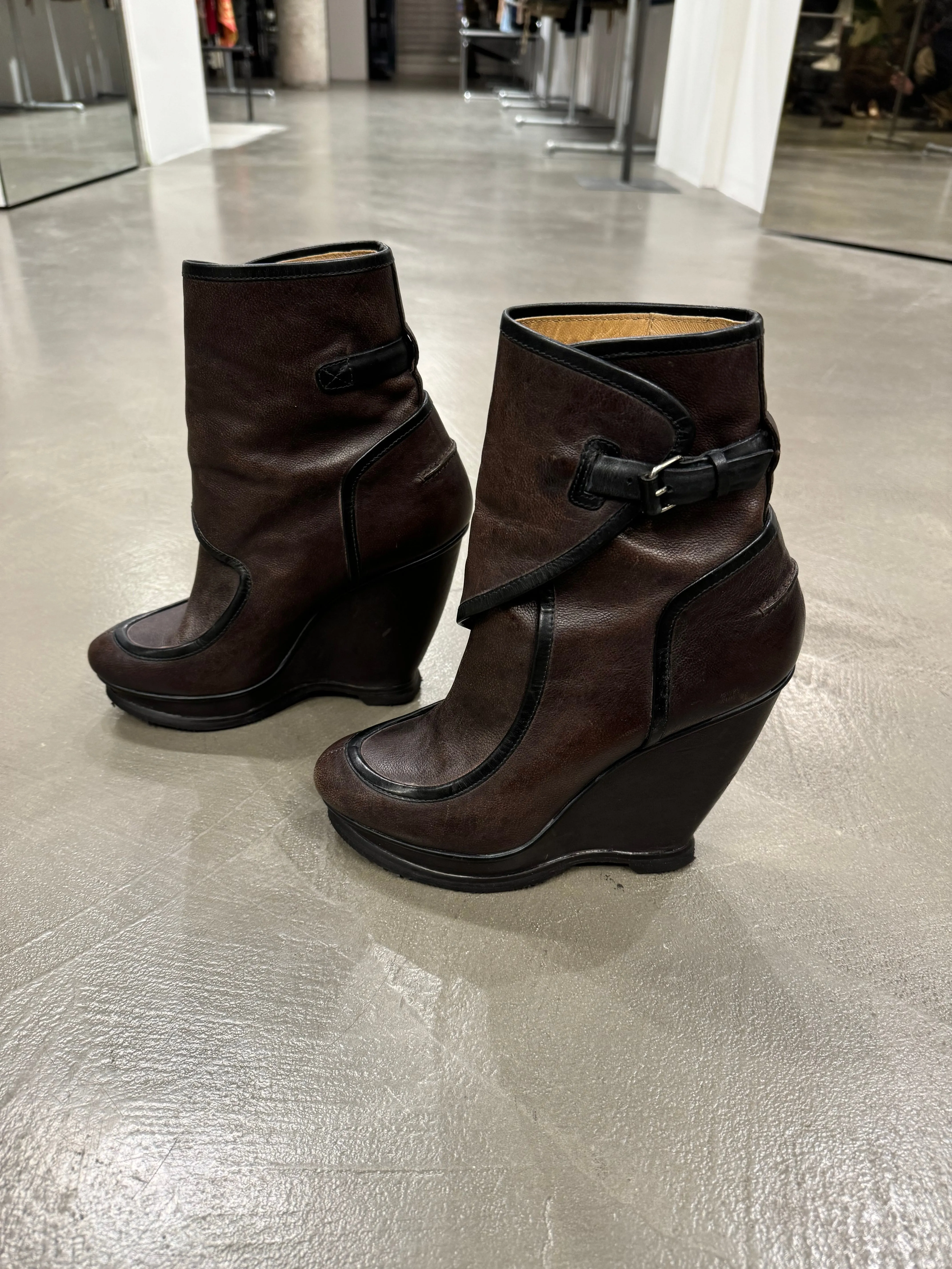 2000 Balenciaga high heel boots