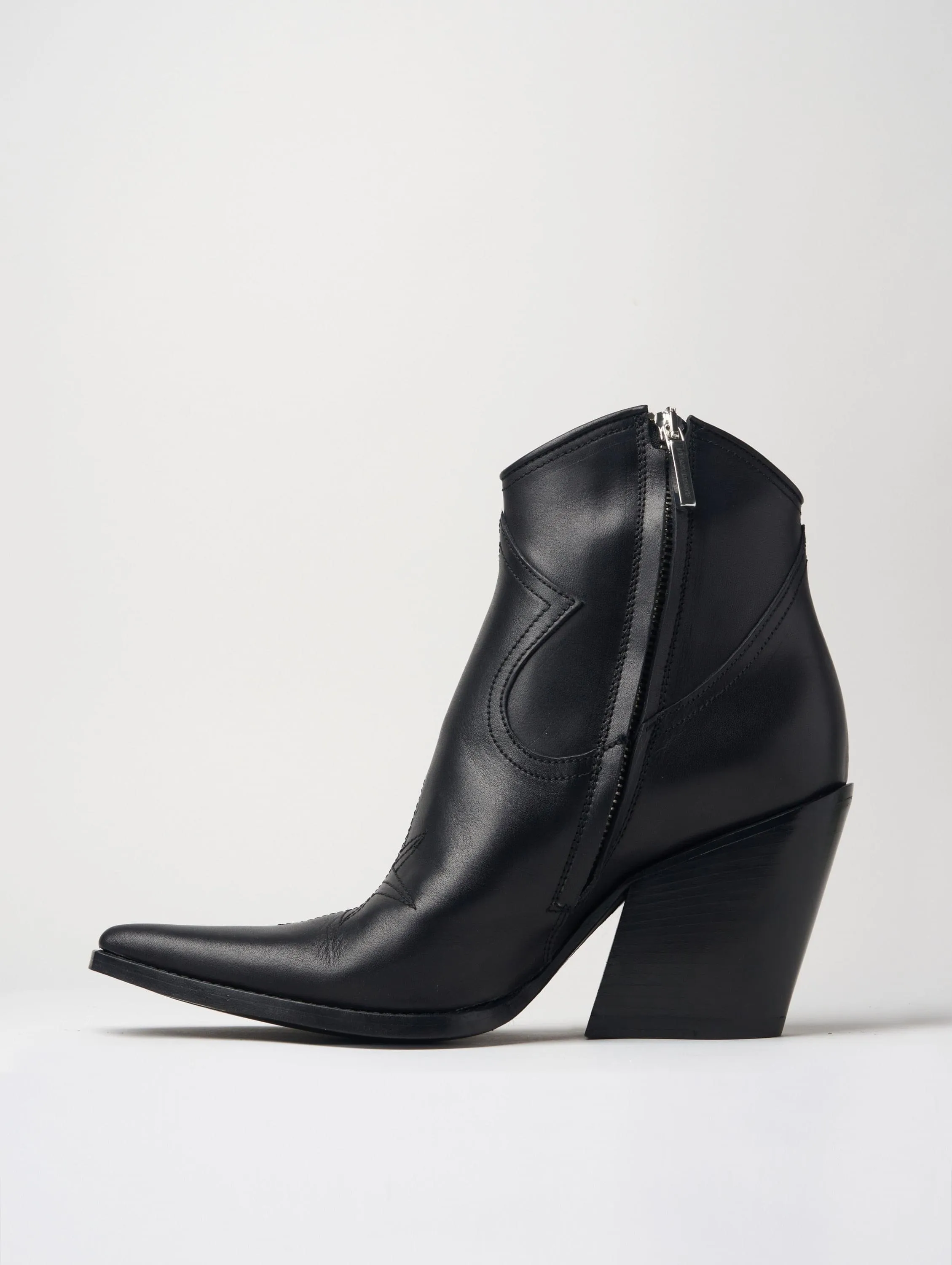 ALISON 80MM ANKLE BOOT IN BLACK VACCHETTA LEATHER - Woman