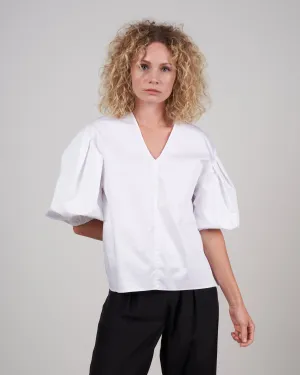 eco poplin v-neck pleated sleeve top - white