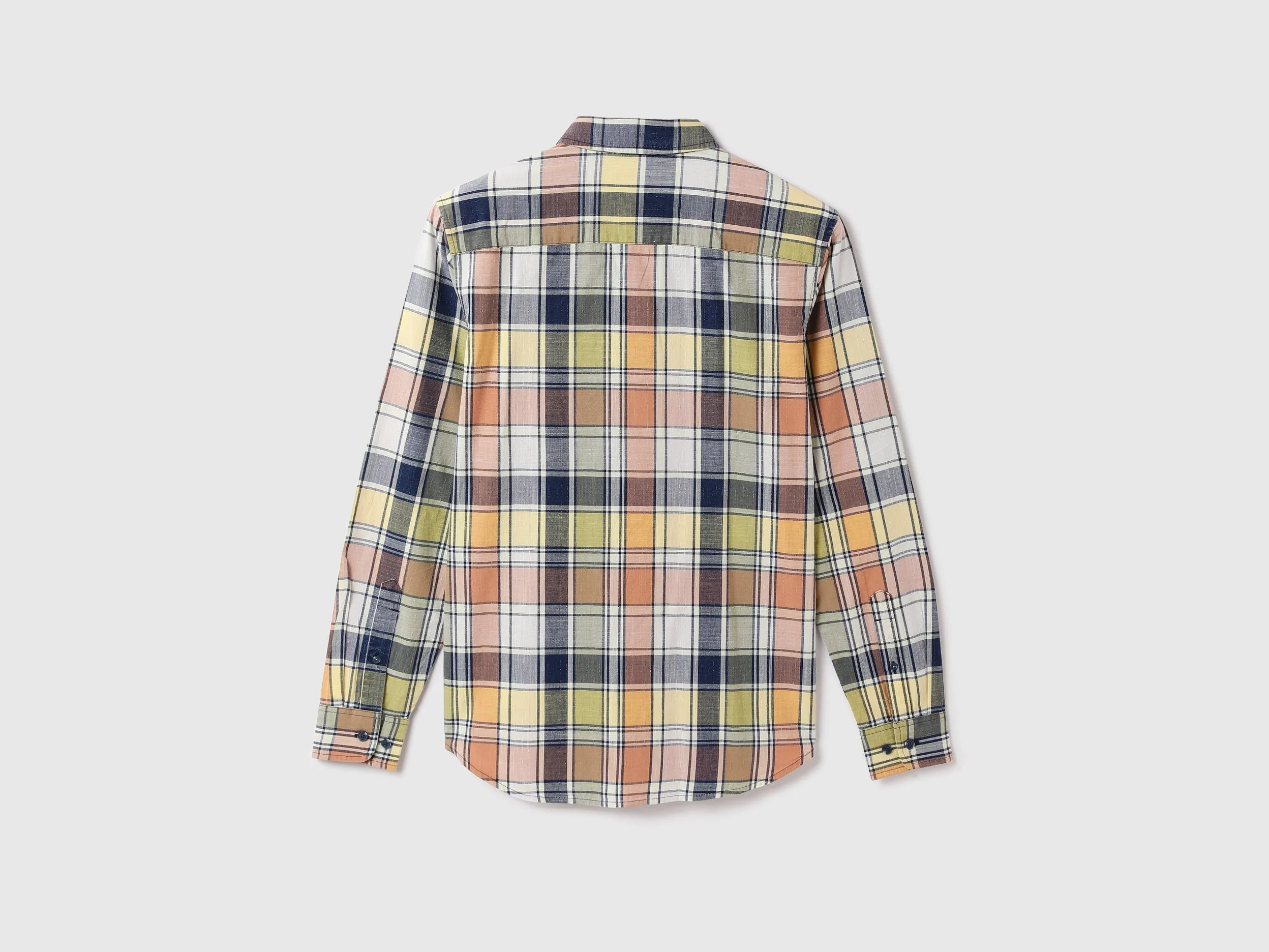 Men Checked Spread Collar Shirt
