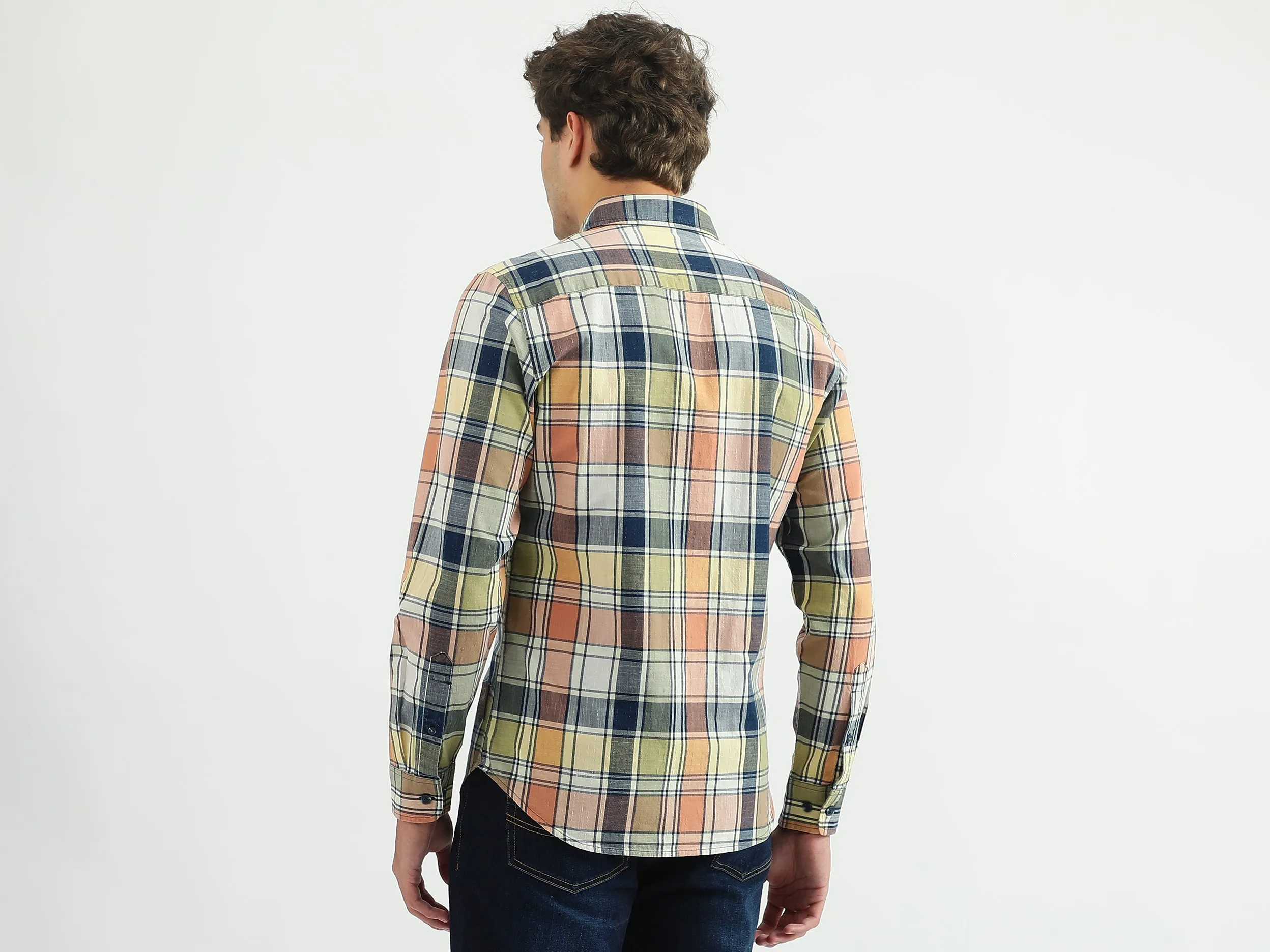 Men Checked Spread Collar Shirt