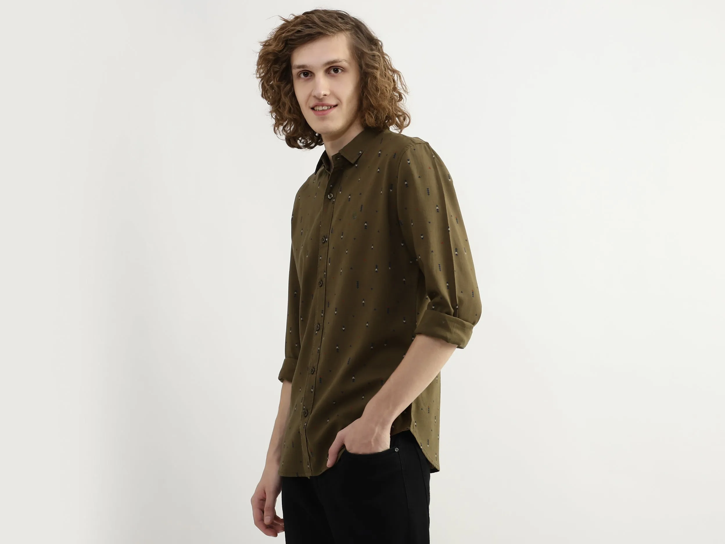 Men Printed Spread Collar Shirt